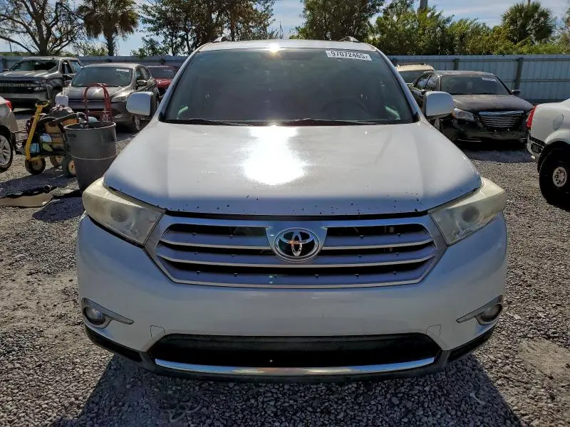 2011 TOYOTA HIGHLANDER BASE  