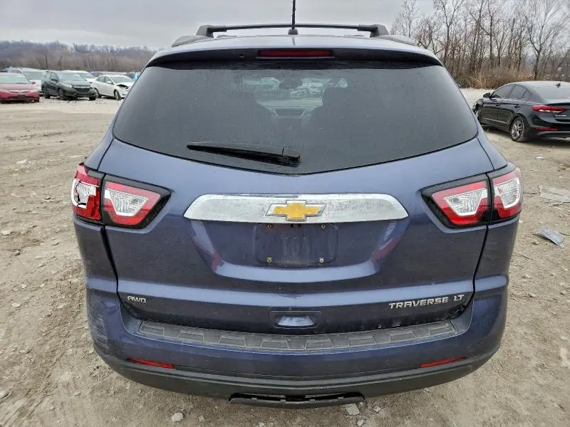 2014 CHEVROLET TRAVERSE LT  