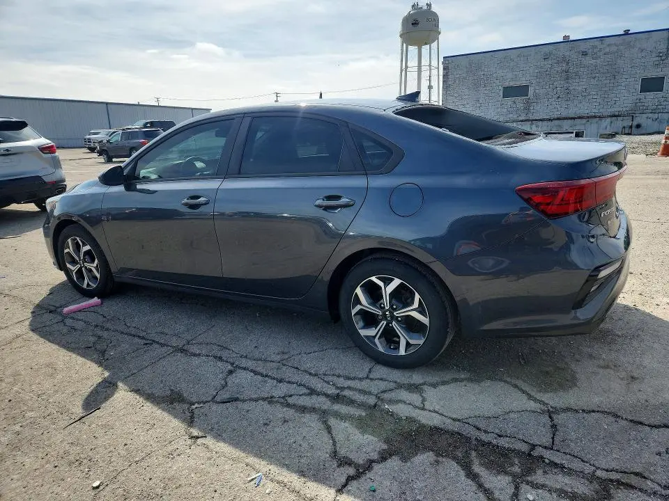 2021 KIA FORTE LXS  