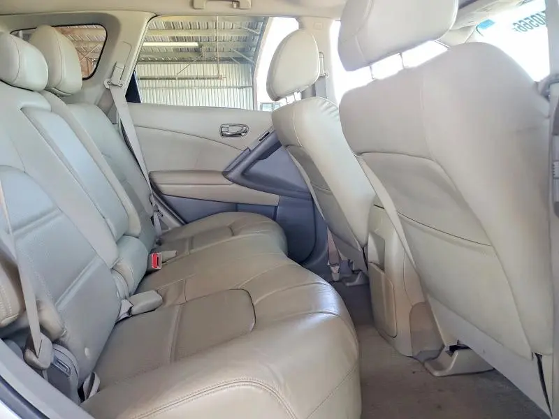 2011 NISSAN MURANO S  