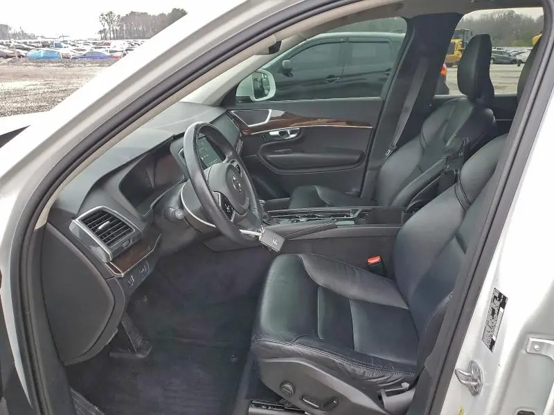 2019 VOLVO XC90 T5 MOMENTUM  