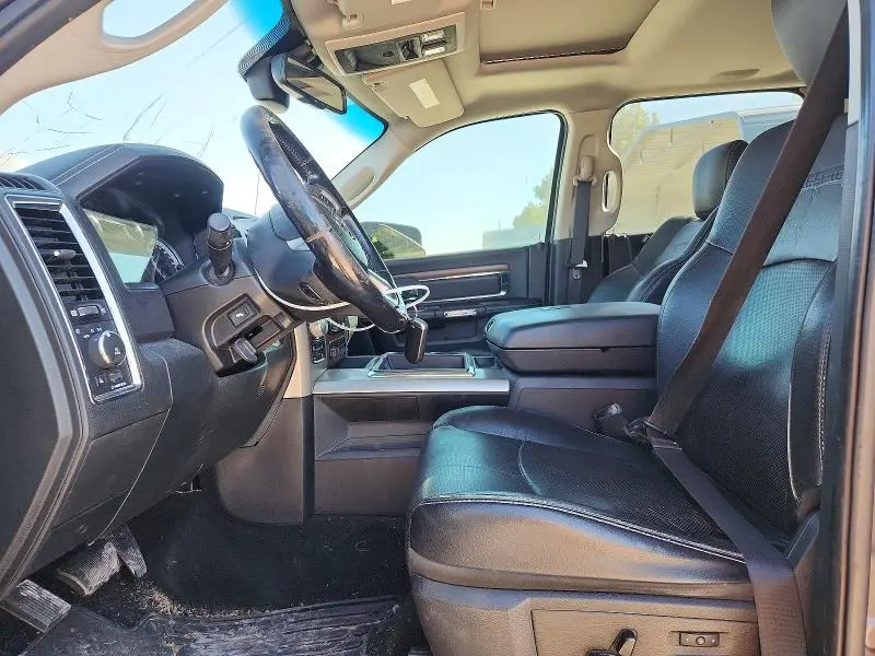 2015 RAM 1500 LARAMIE  