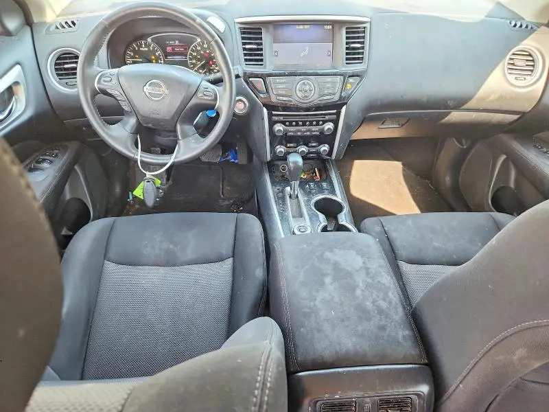 2017 NISSAN PATHFINDER SV  
