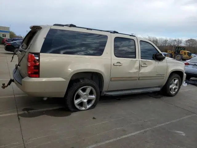 2011 CHEVROLET SUBURBAN K1500 LT  
