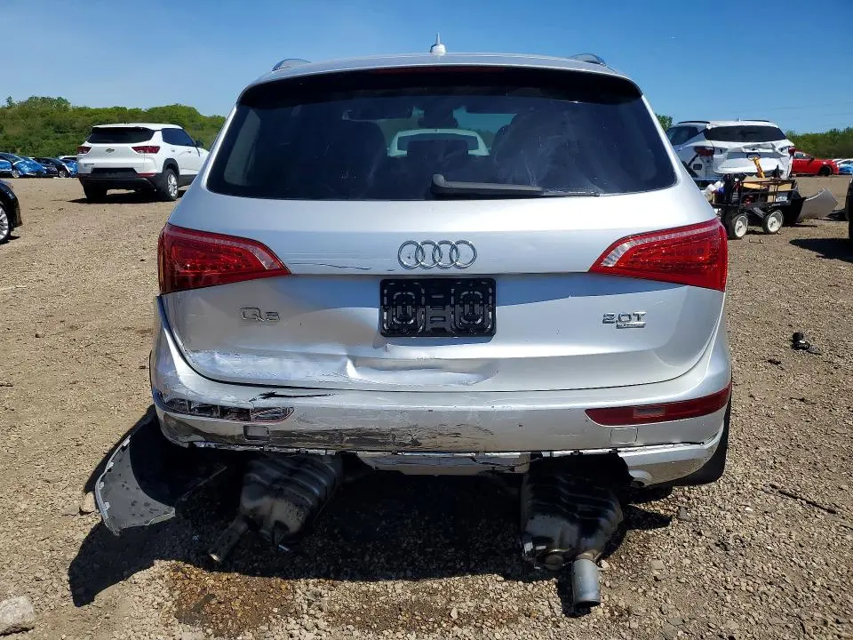2011 AUDI Q5 PREMIUM  