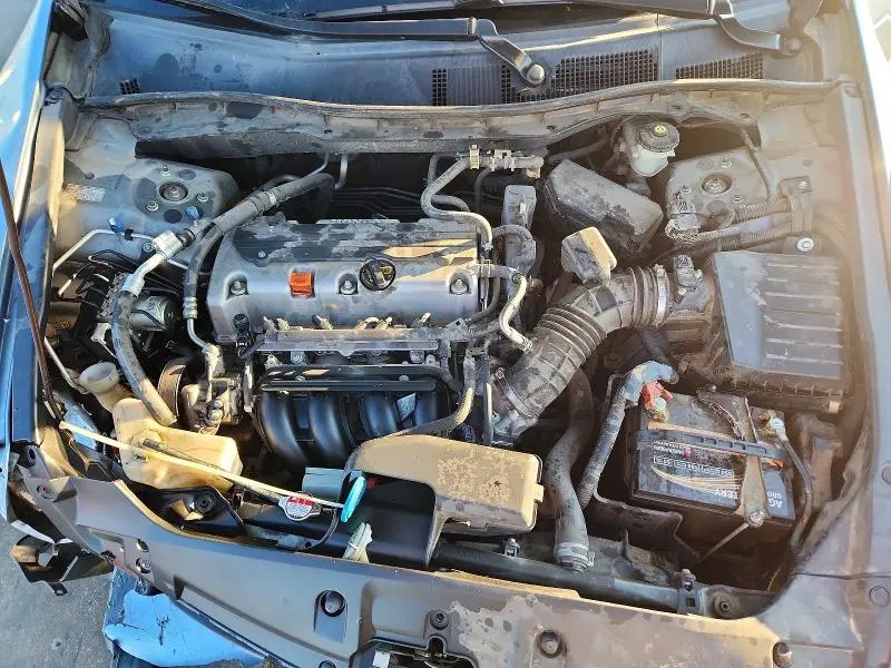 2011 HONDA ACCORD LX  