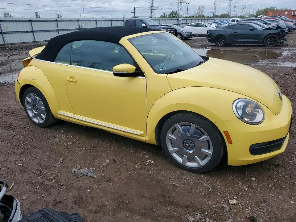 2013 VOLKSWAGEN BEETLE   