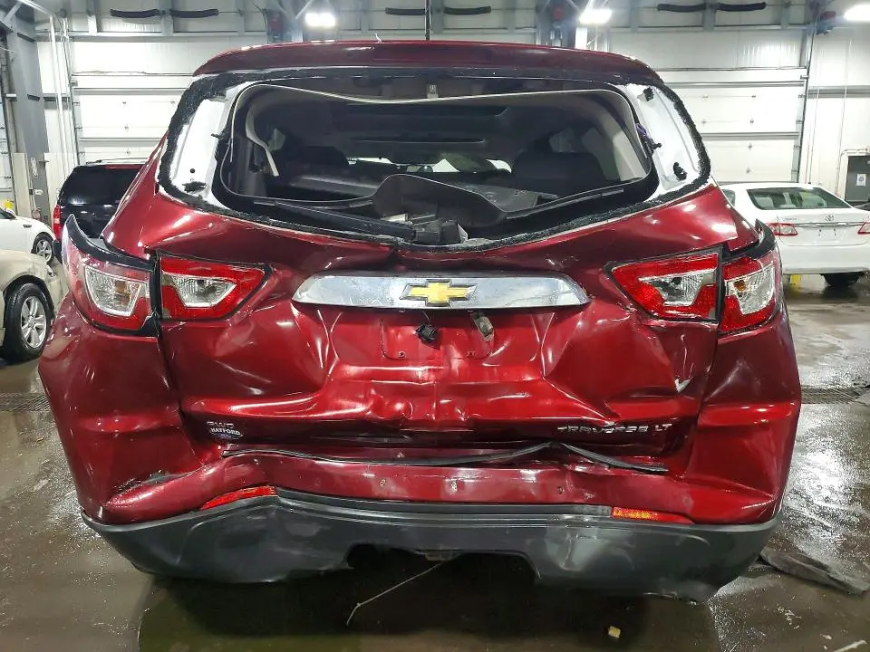 2015 CHEVROLET TRAVERSE LT  