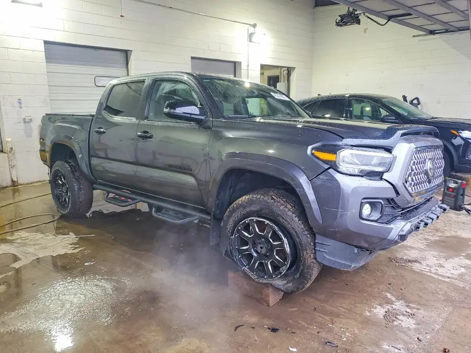 2022 TOYOTA TACOMA LIMITED  