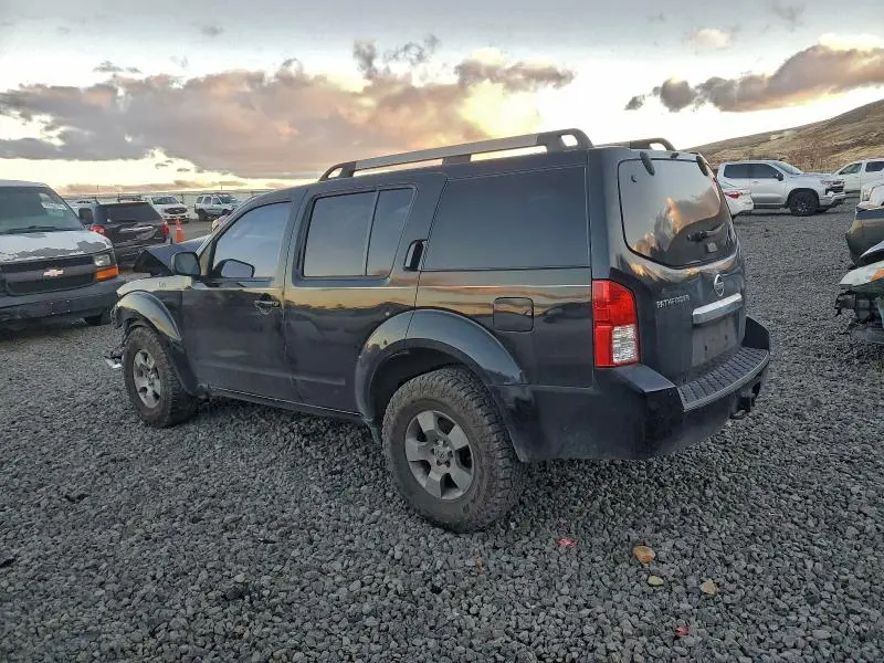 2011 NISSAN PATHFINDER S  