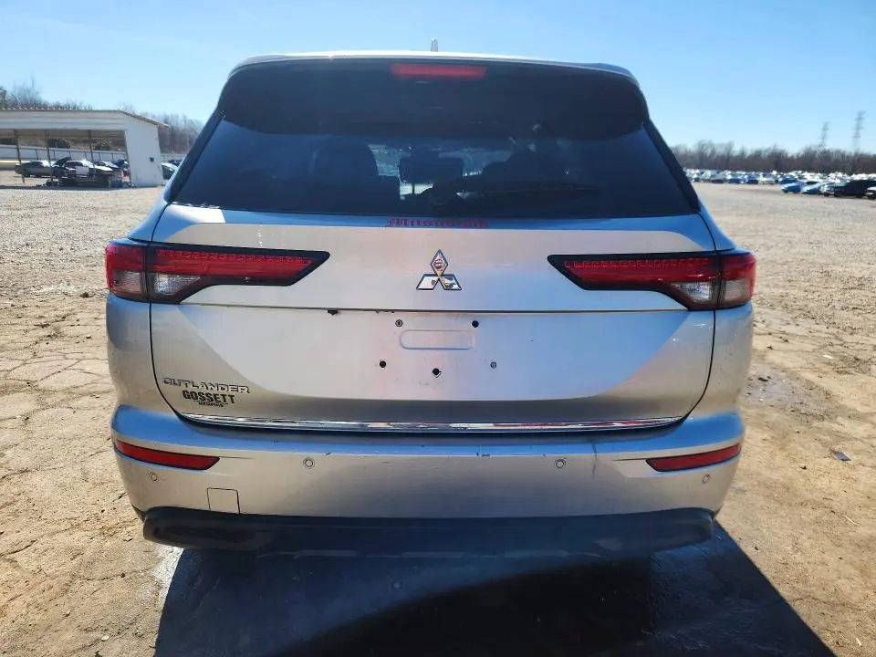 2024 MITSUBISHI OUTLANDER ES  