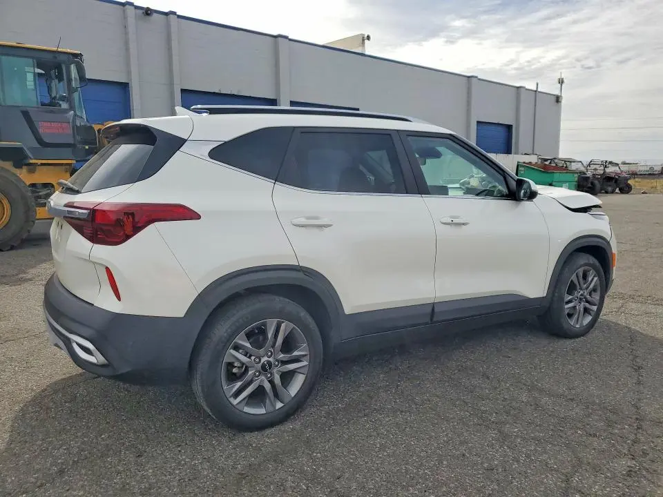 2022 KIA SELTOS S  