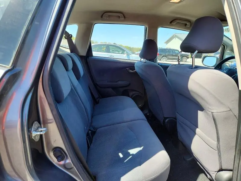 2012 HONDA FIT   
