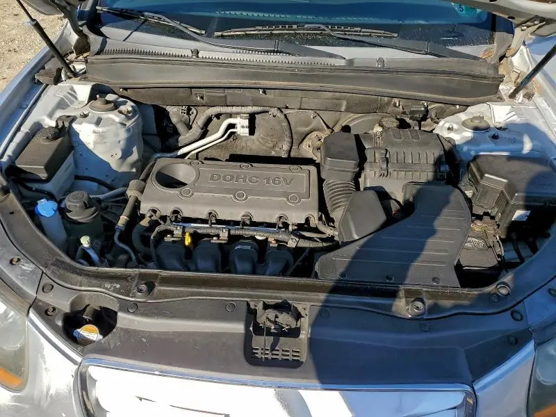 2011 HYUNDAI SANTA FE GLS  