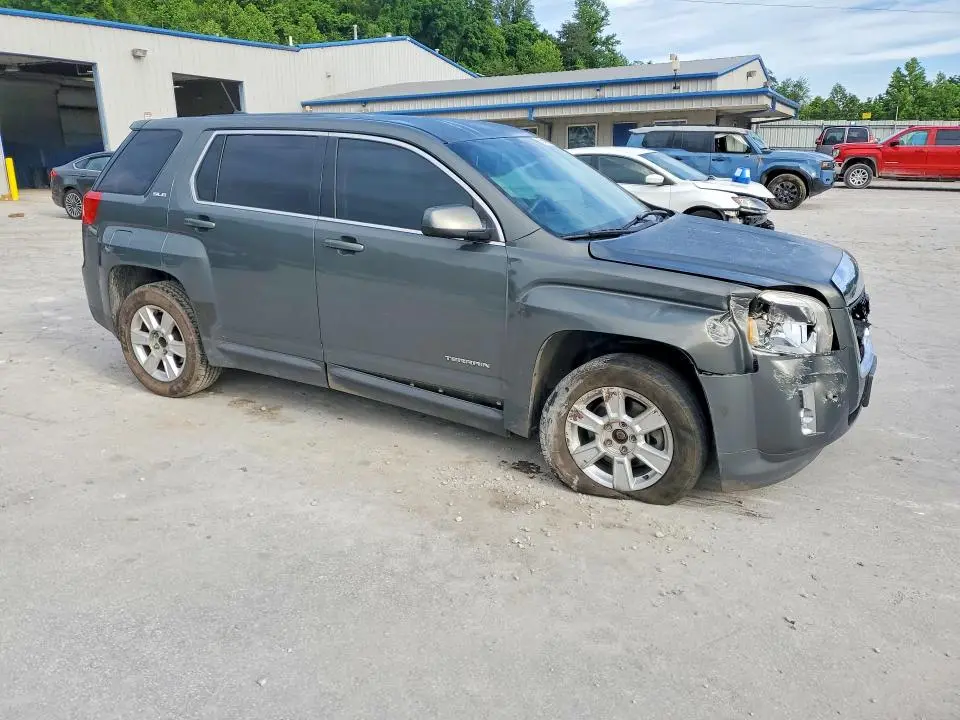 2013 GMC TERRAIN SLE  