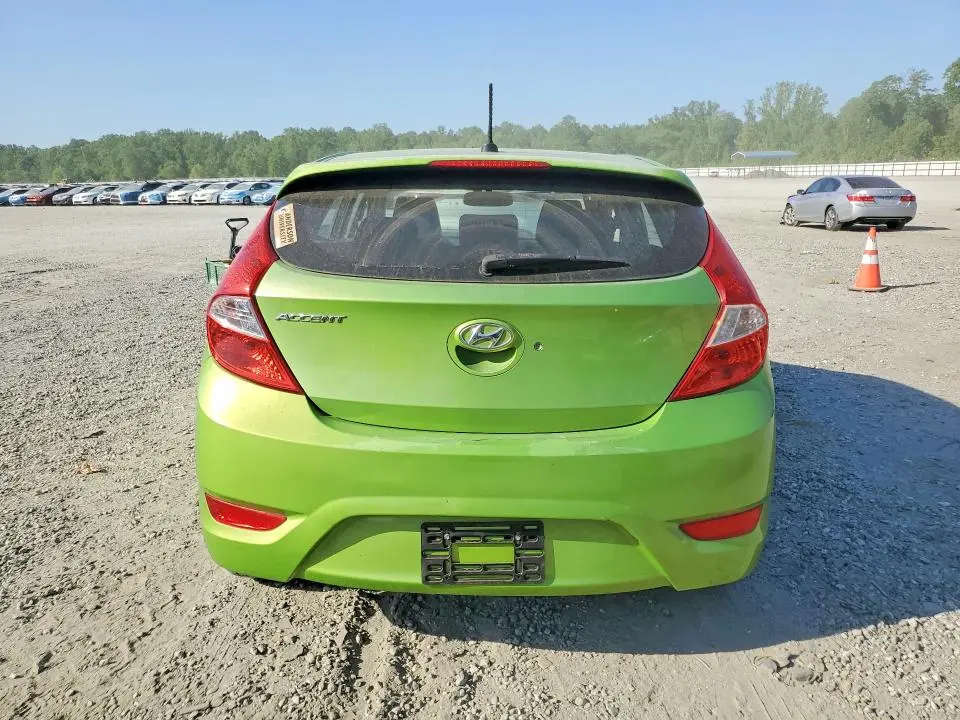 2013 HYUNDAI ACCENT SE  