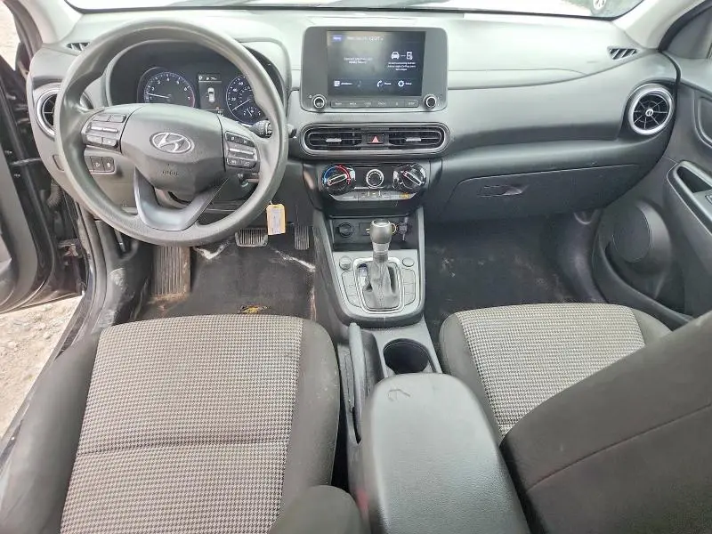 2022 HYUNDAI KONA SE  
