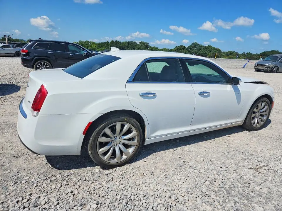 2019 CHRYSLER 300 LIMITED  