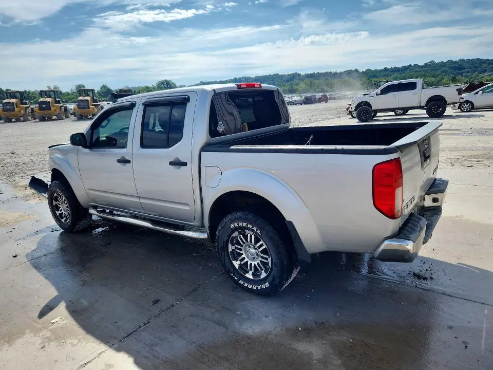 2013 NISSAN FRONTIER S  