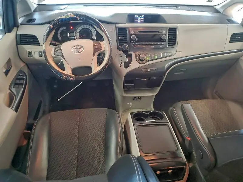 2012 TOYOTA SIENNA SPORT  