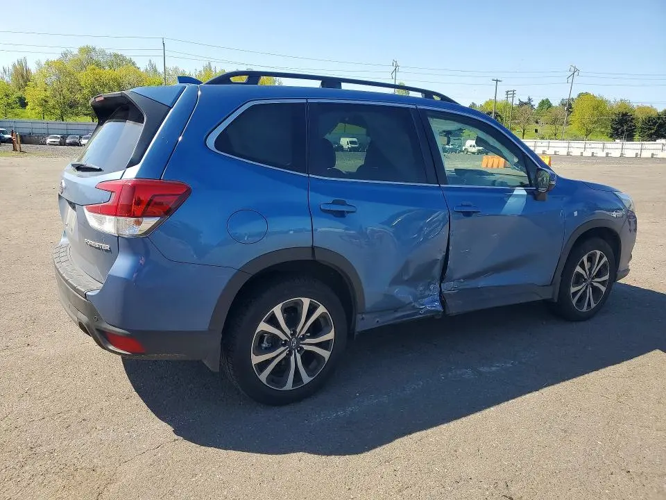 2022 SUBARU FORESTER LIMITED  