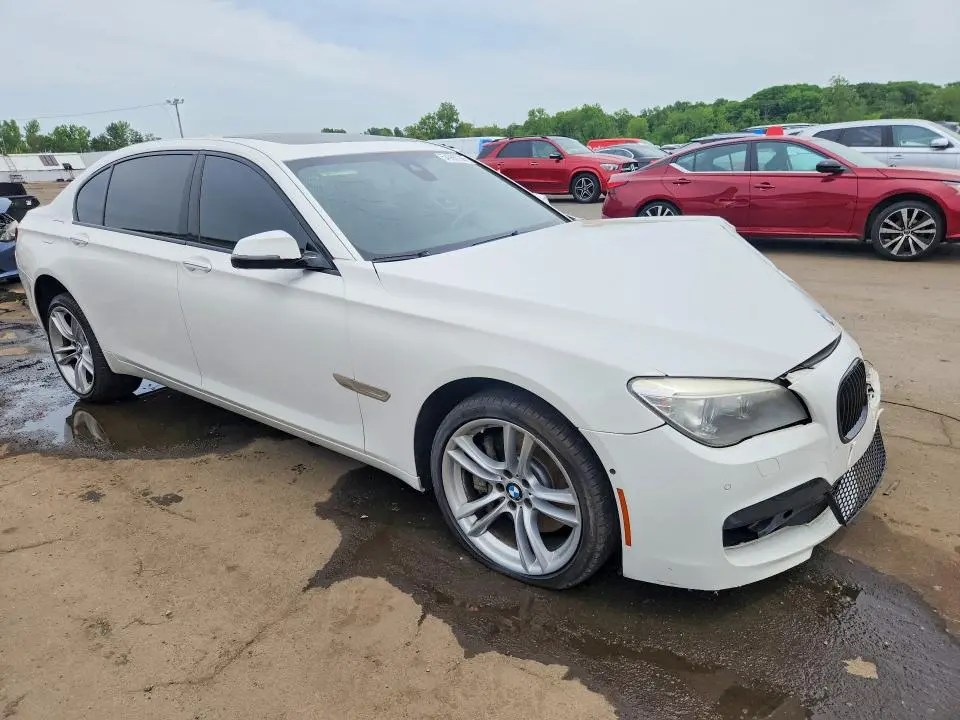 2014 BMW 750 LXI  