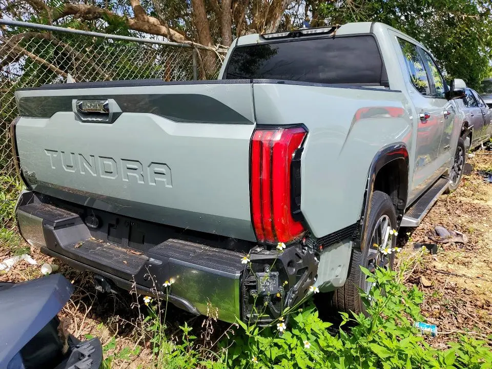 2024 TOYOTA TUNDRA CREWMAX LIMITED  