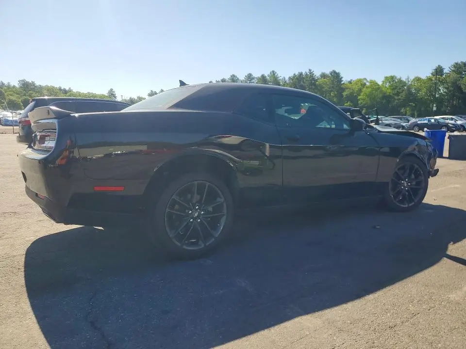 2021 DODGE CHALLENGER SXT  