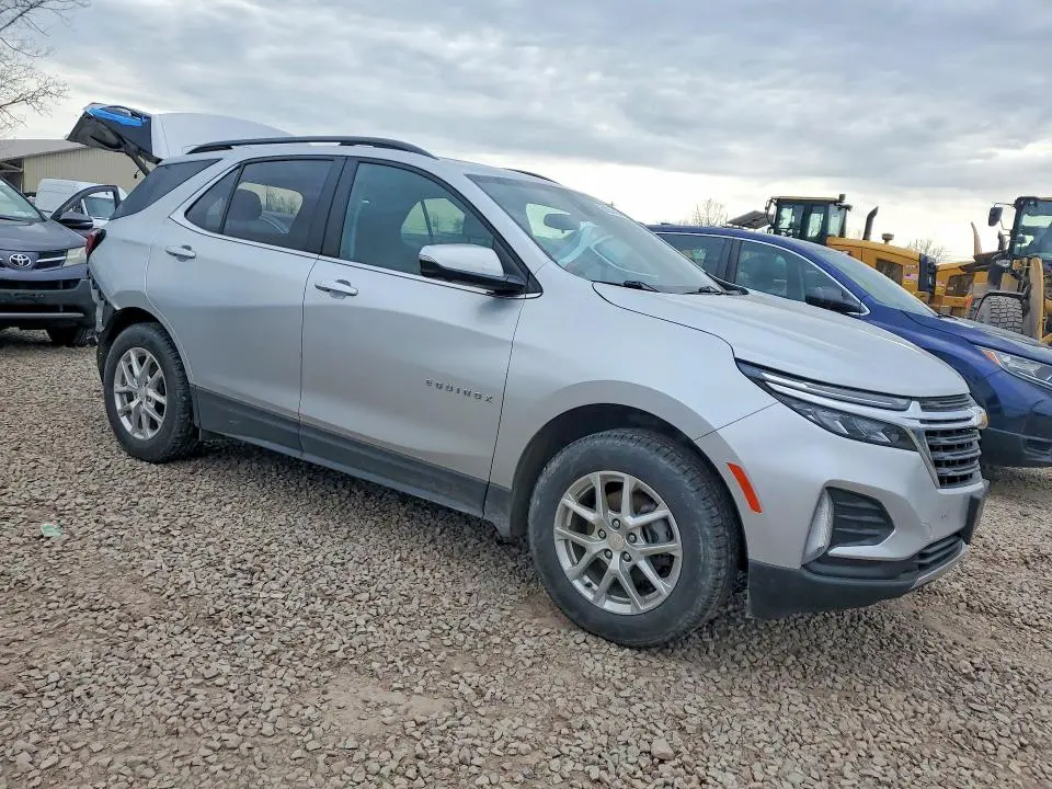 2022 CHEVROLET EQUINOX LT  