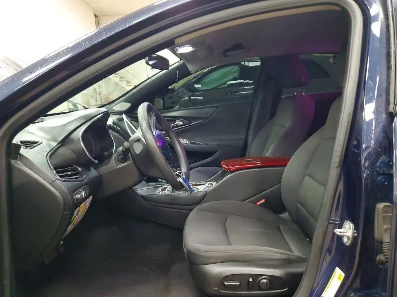 2017 CHEVROLET MALIBU LT  