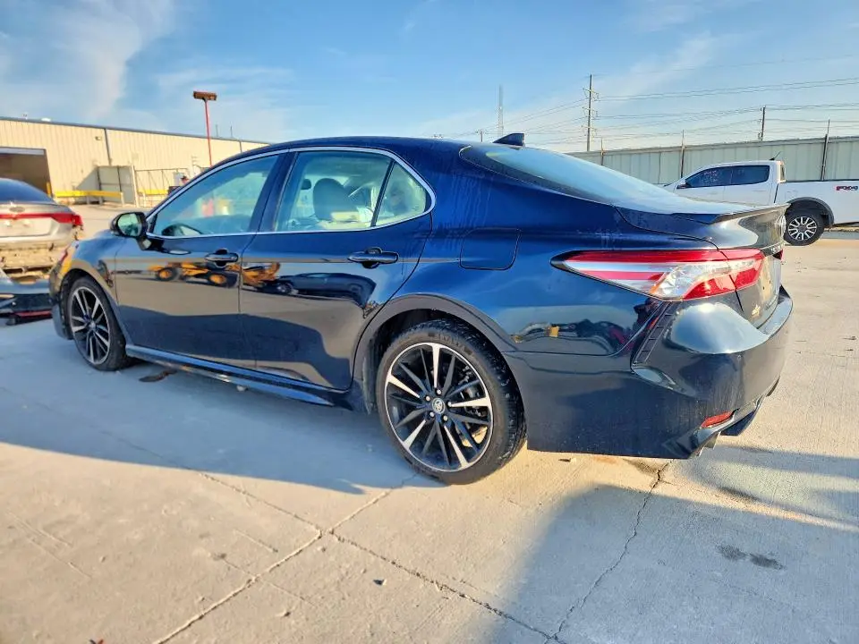 2018 TOYOTA CAMRY XSE  