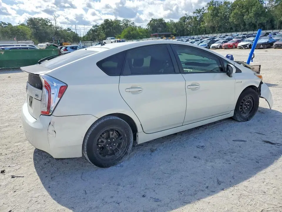 2014 TOYOTA PRIUS ONE  