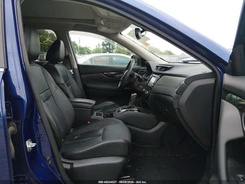 2017 NISSAN ROGUE SL