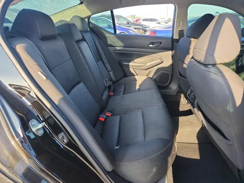 2019 NISSAN ALTIMA SV  