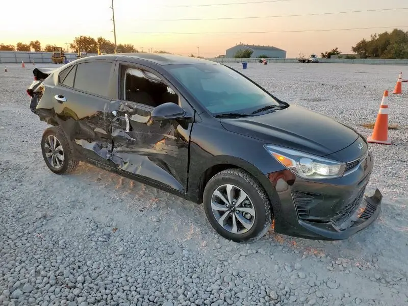 2022 KIA RIO LX  