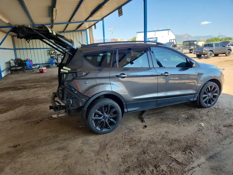 2017 FORD ESCAPE TITANIUM  