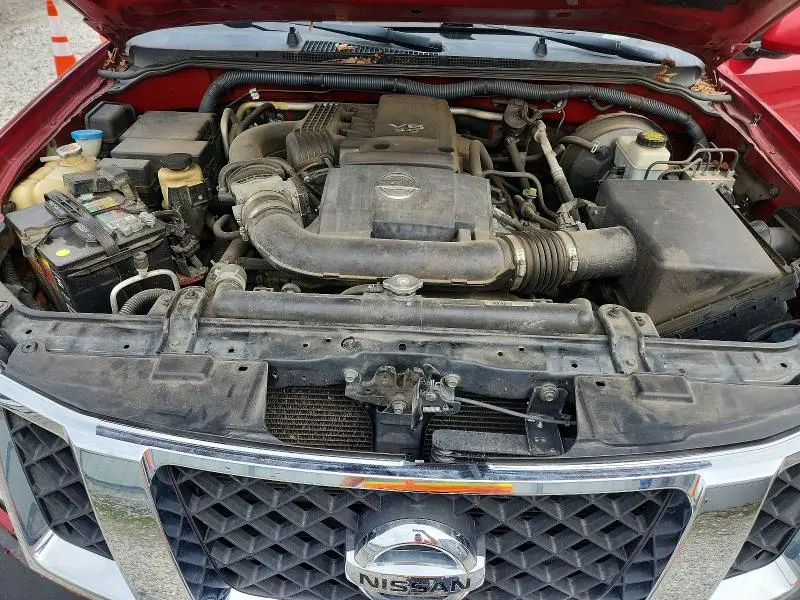 2011 NISSAN PATHFINDER S  
