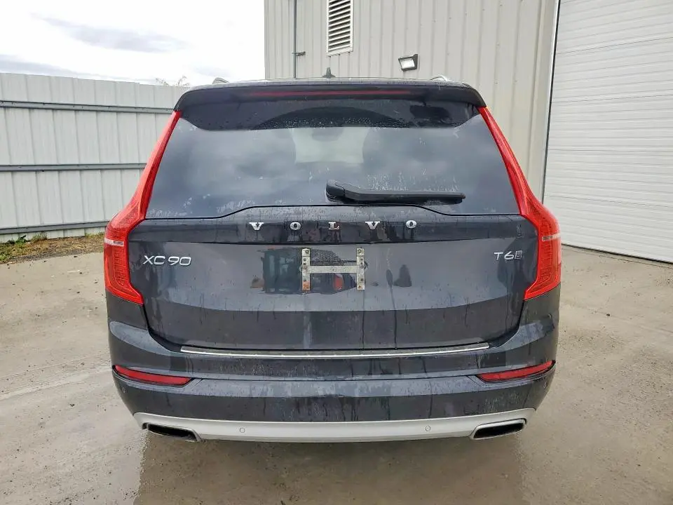2021 VOLVO XC90 T6 MOMENTUM  