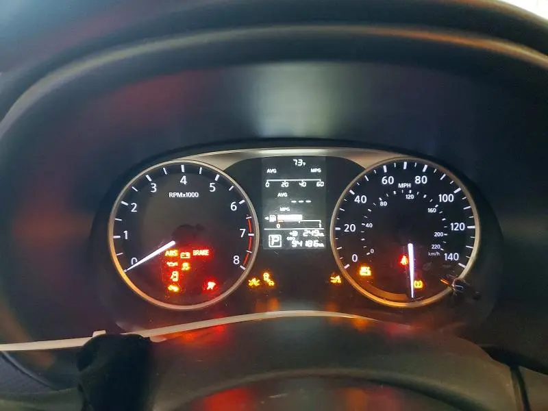 2022 NISSAN KICKS S  