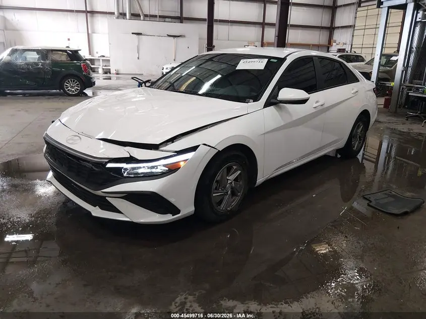2026 HYUNDAI ELANTRA SE