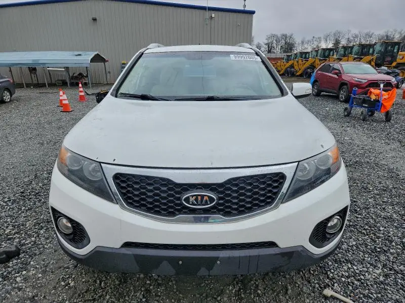 2013 KIA SORENTO LX  