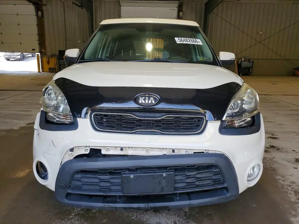 2013 KIA SOUL +  