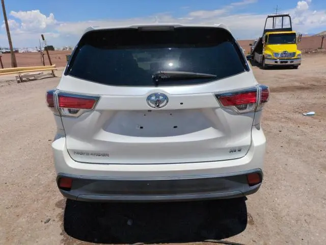 2016 TOYOTA HIGHLANDER XLE  