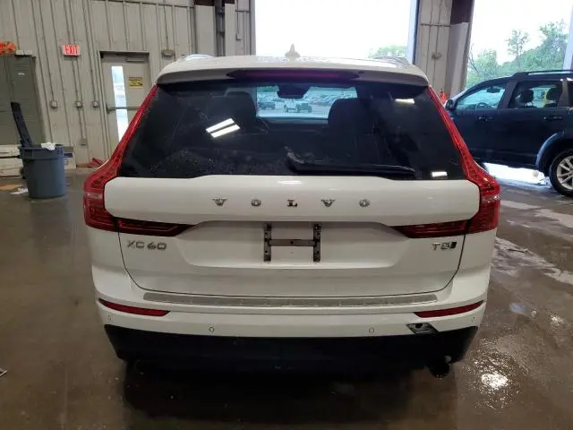 2021 VOLVO XC60 T5 MOMENTUM  