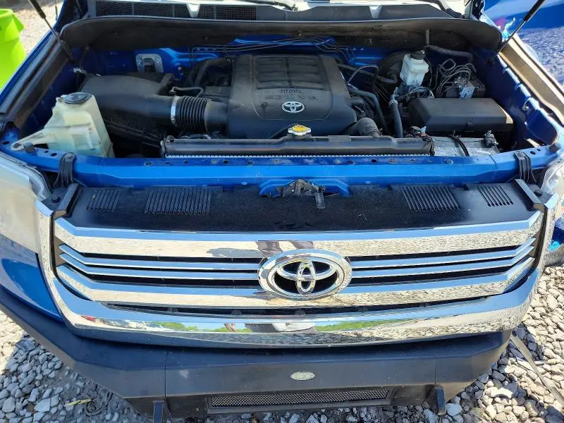 2016 TOYOTA TUNDRA CREWMAX SR5  