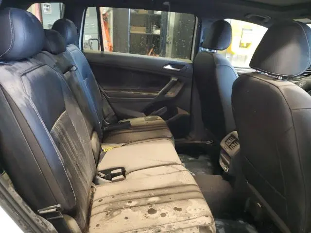 2024 VOLKSWAGEN TIGUAN SE R-LINE BLACK  