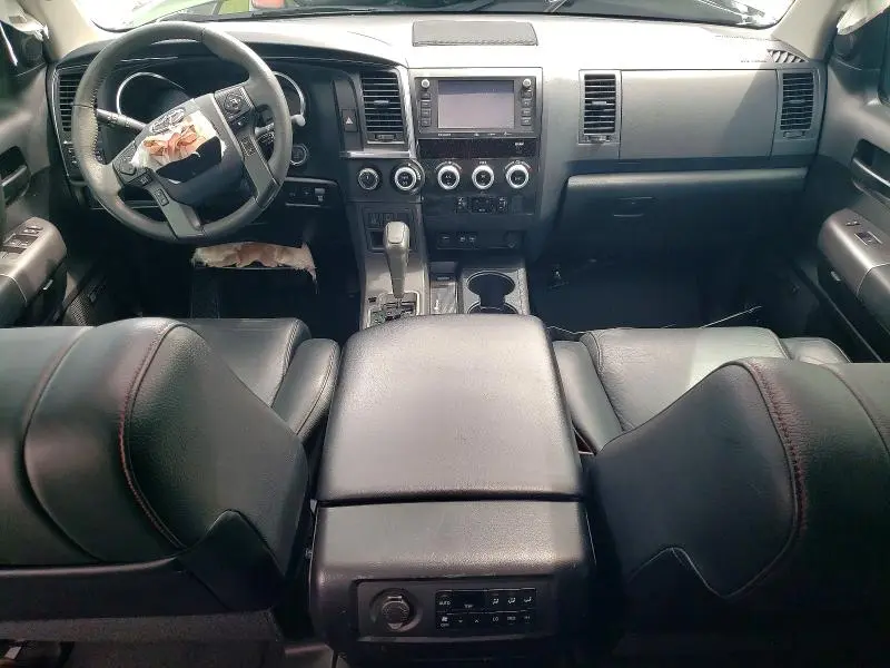 2020 TOYOTA SEQUOIA SR5  