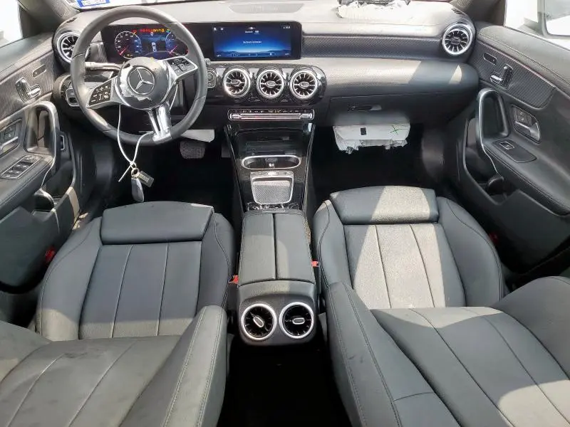 2025 MERCEDES-BENZ CLA 250  