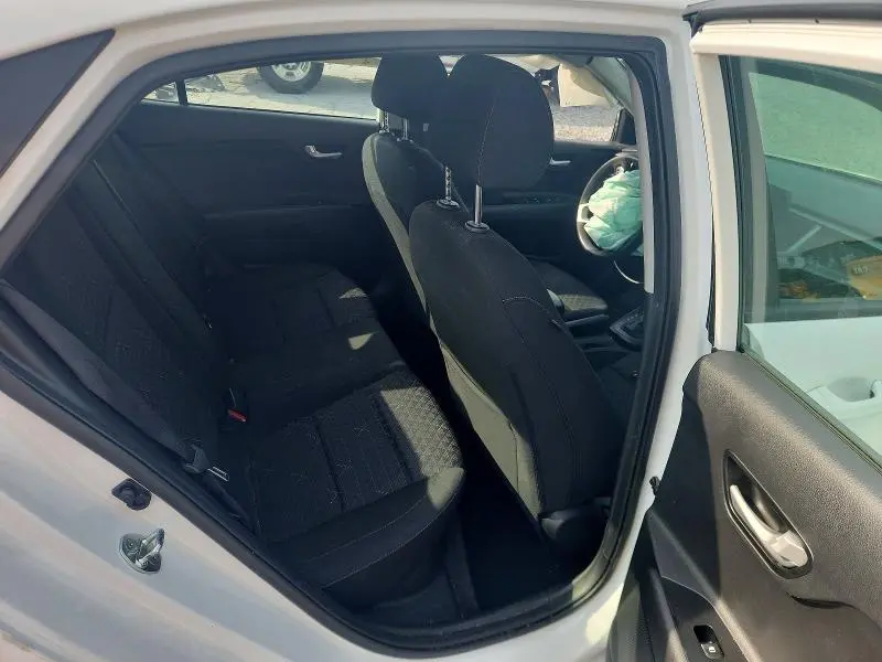 2022 KIA RIO S  