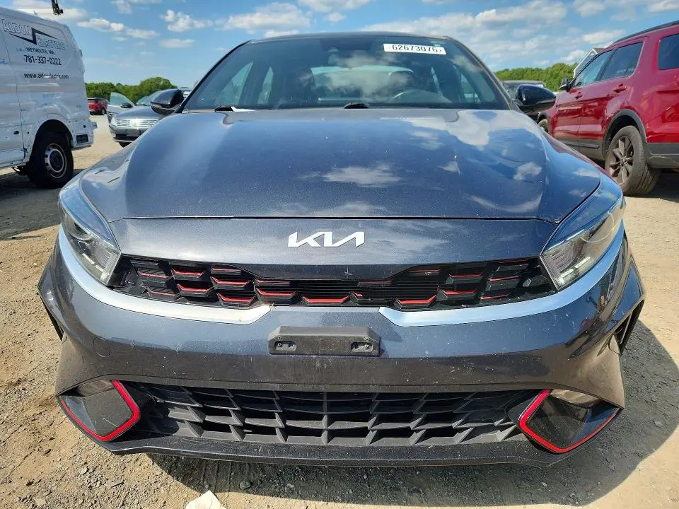 2023 KIA FORTE GT LINE  